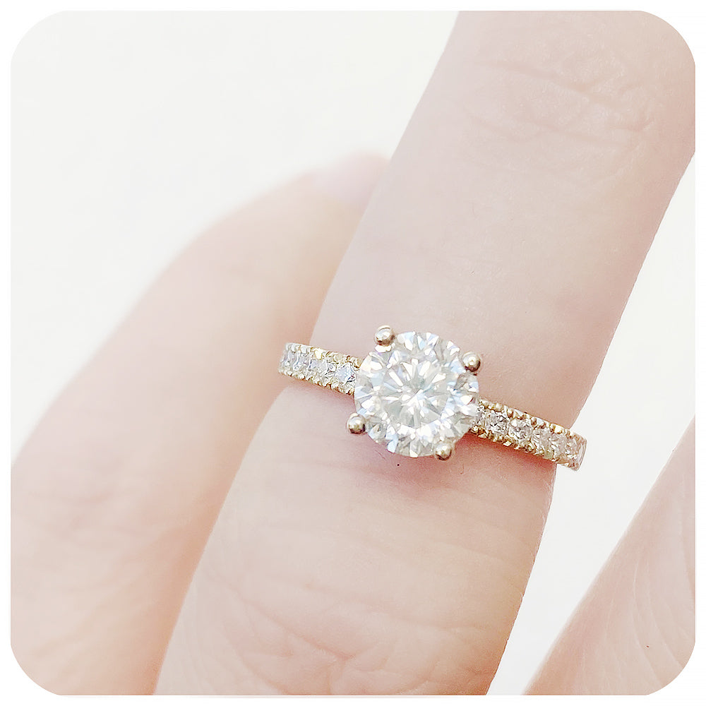 Emma, a Brilliant cut Lab Diamond Engagement Ring - 1ct