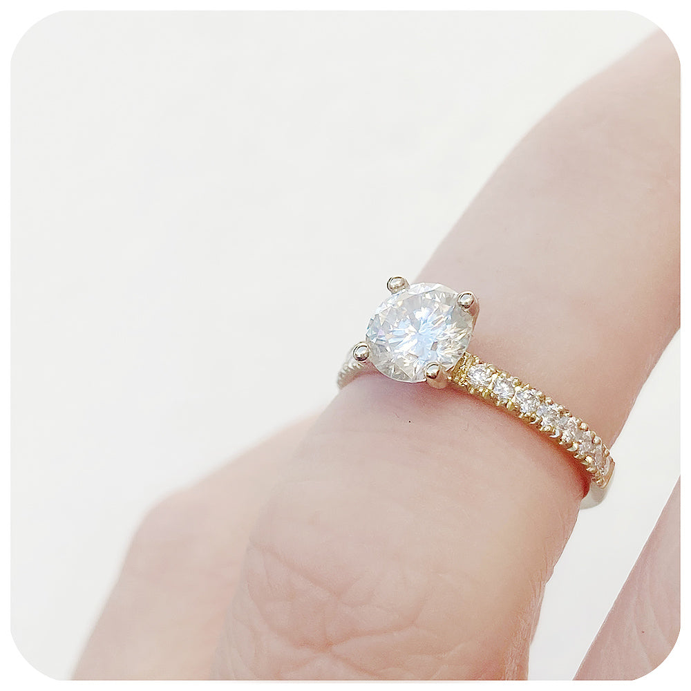 Emma, a Brilliant cut Lab Diamond Engagement Ring - 1ct