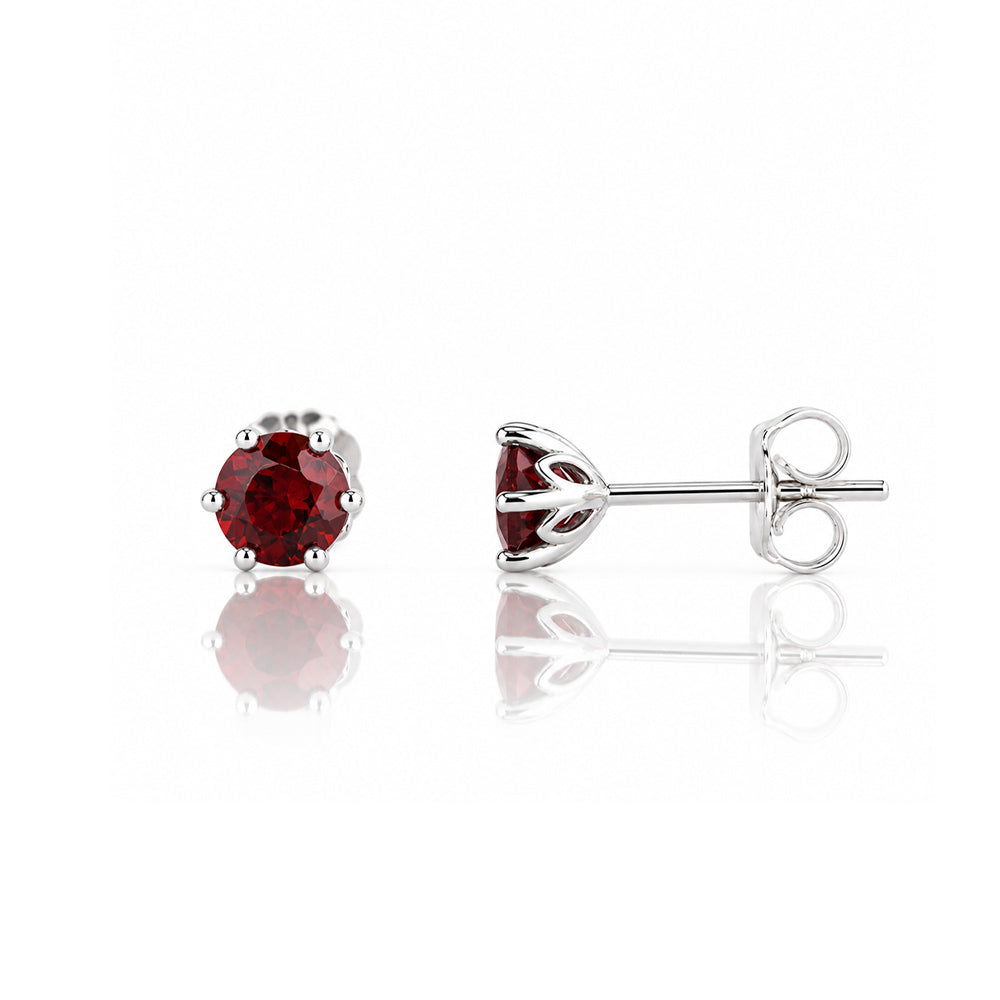 Tulip, Garnet Stud Earrings - 5mm