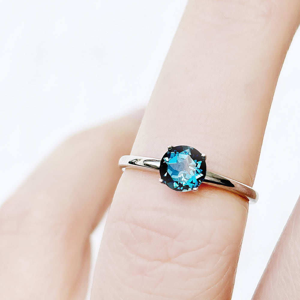 Lina, Round cut London Blue Topaz Solitaire Ring - Victoria's Jewellery