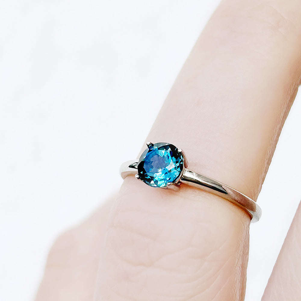 Lina, Round cut London Blue Topaz Solitaire Ring - Victoria's Jewellery