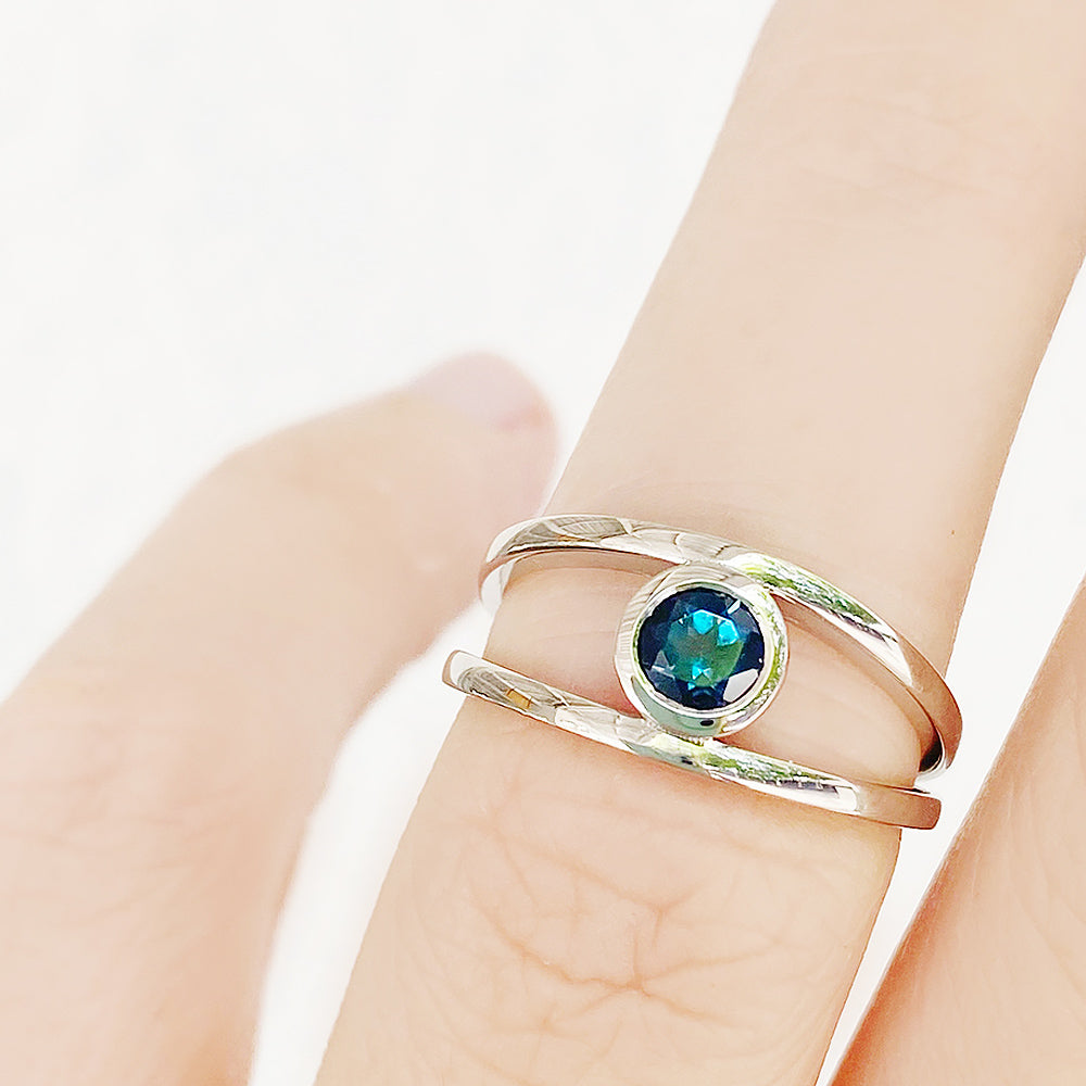 Harper, Round cut London Blue Topaz Split Band Ring