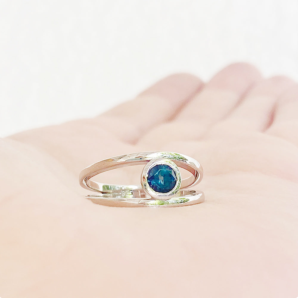 Harper, Round cut London Blue Topaz Split Band Ring
