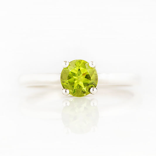 Lina, a Round cut Peridot Solitaire Ring - Victoria's Jewellery