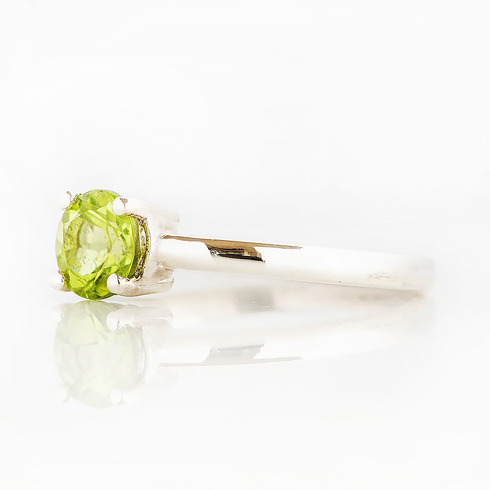 Lina, a Round cut Peridot Solitaire Ring - Victoria's Jewellery