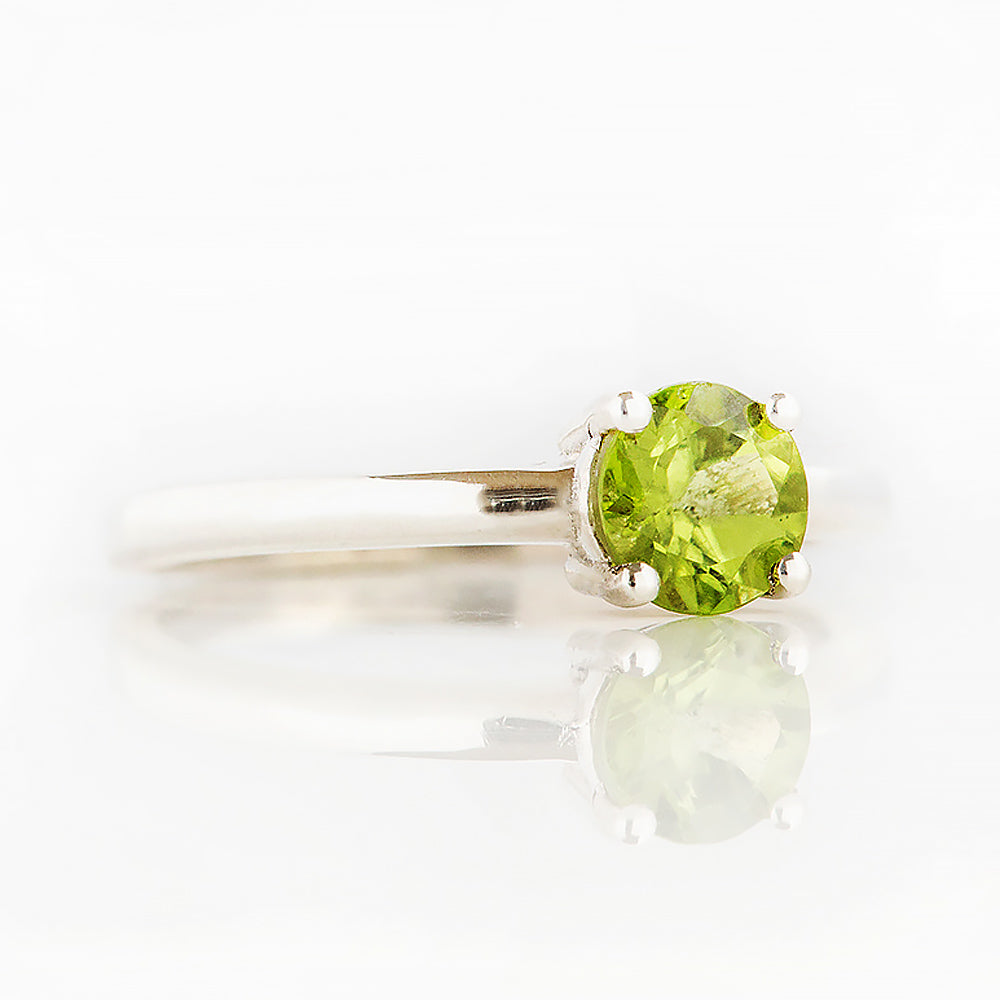 Lina, a Round cut Peridot Solitaire Ring - Victoria's Jewellery