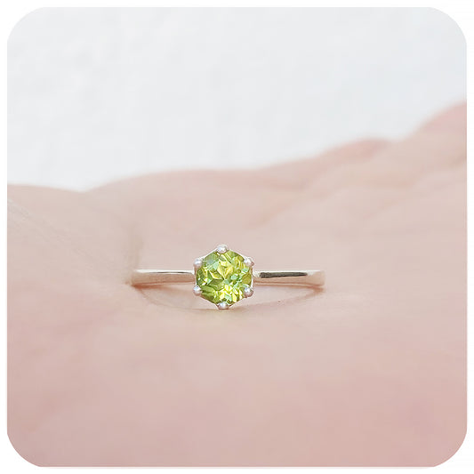 Round cut Green Peridot August Birthstone Solitaire Ring - Victoria's Jewellery