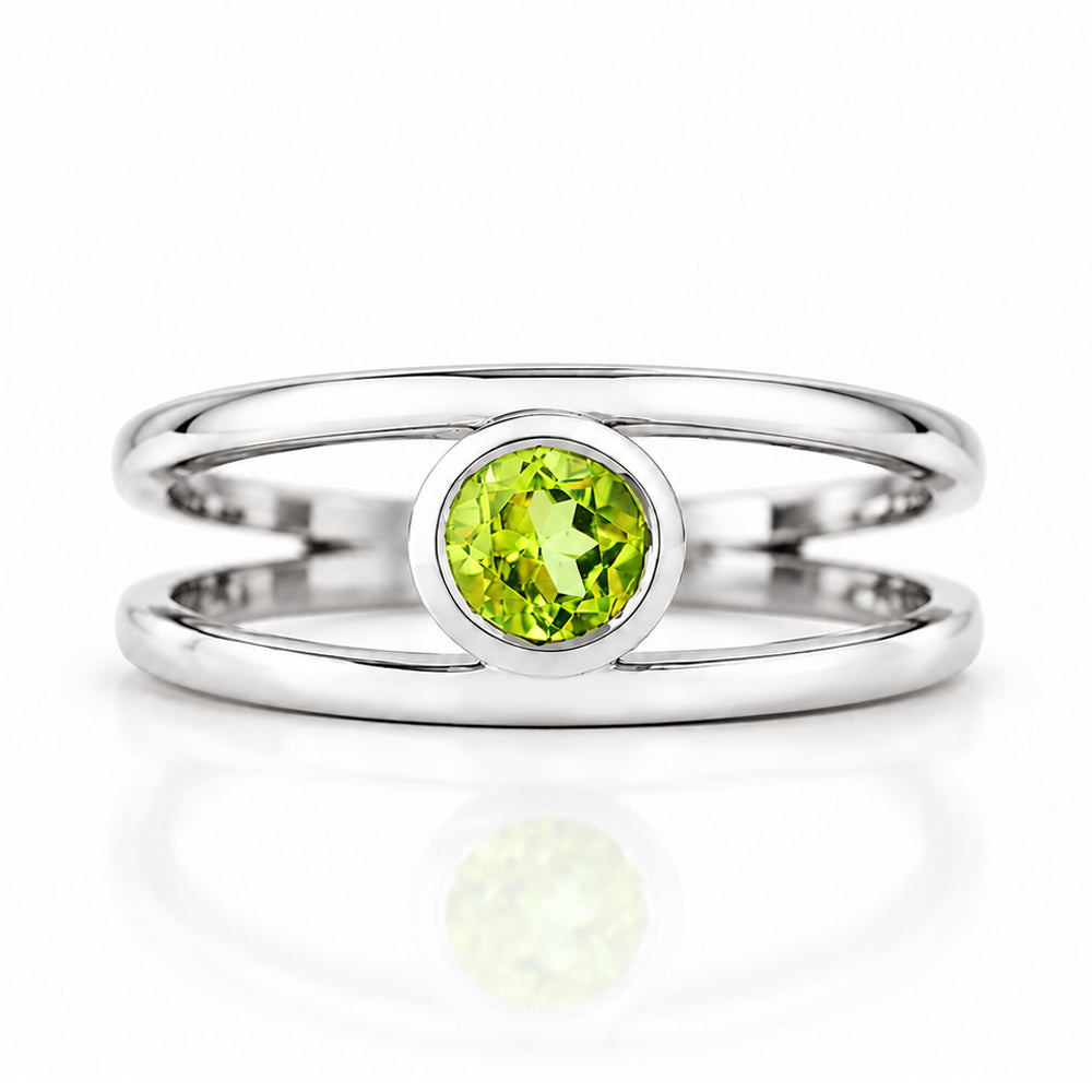 Harper, Round cut Peridot Split Band Ring - Victoria's Jewellery