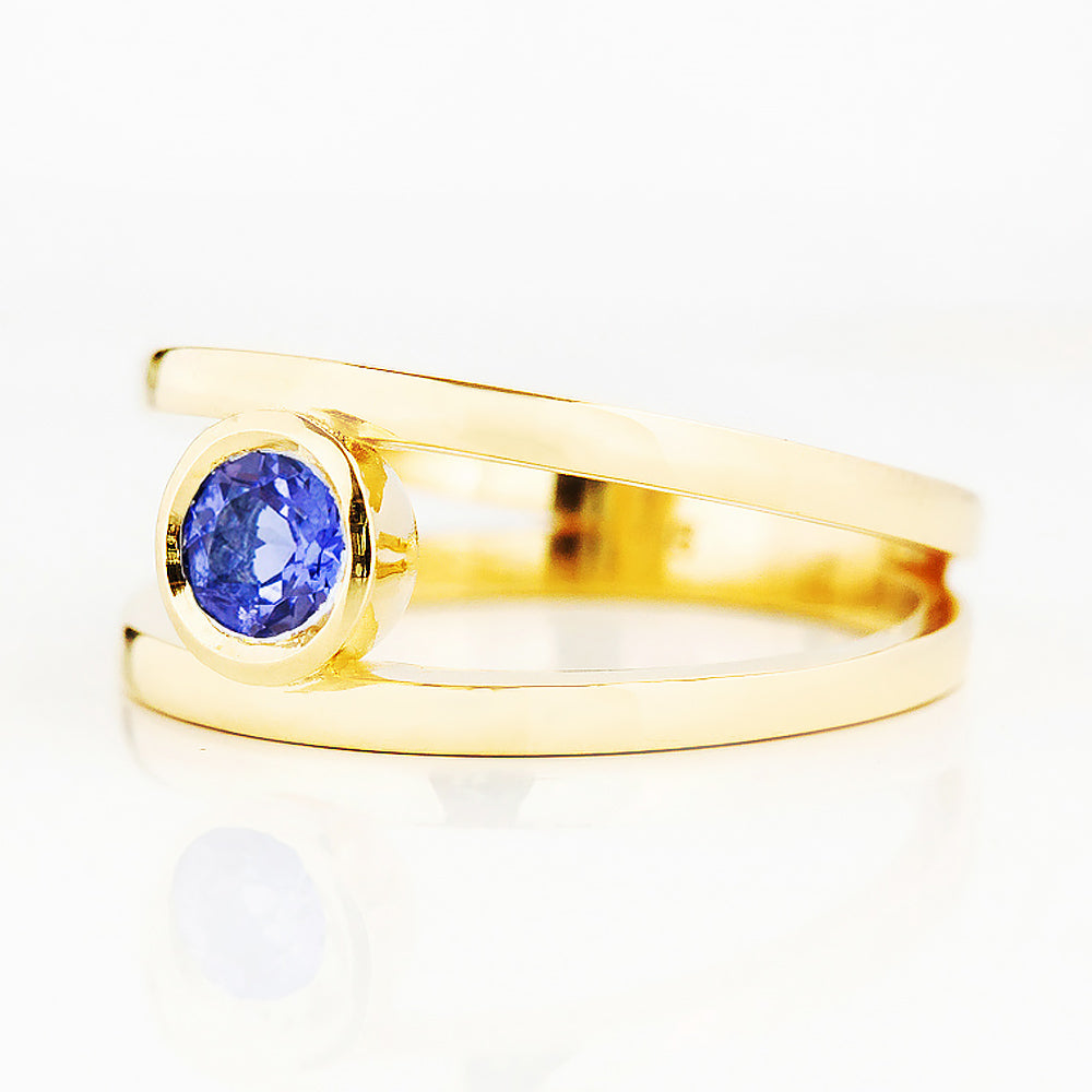Harper, Round cut Tanzanite Split Band Ring