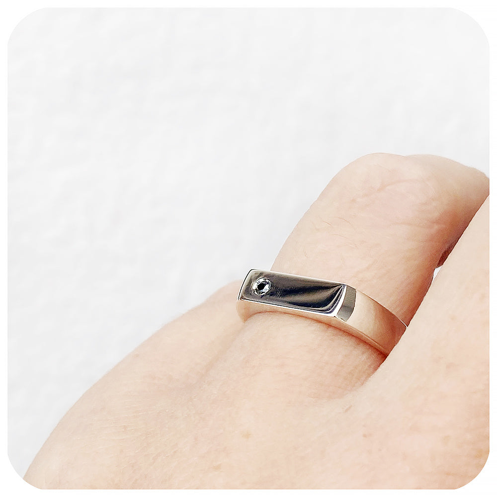 Modern Signet ring with round cut black Moissanite - Victoria's Jewellery