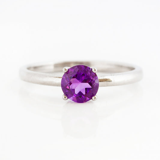 Lina, a Round cut Amethyst Solitaire Ring - Victoria's Jewellery
