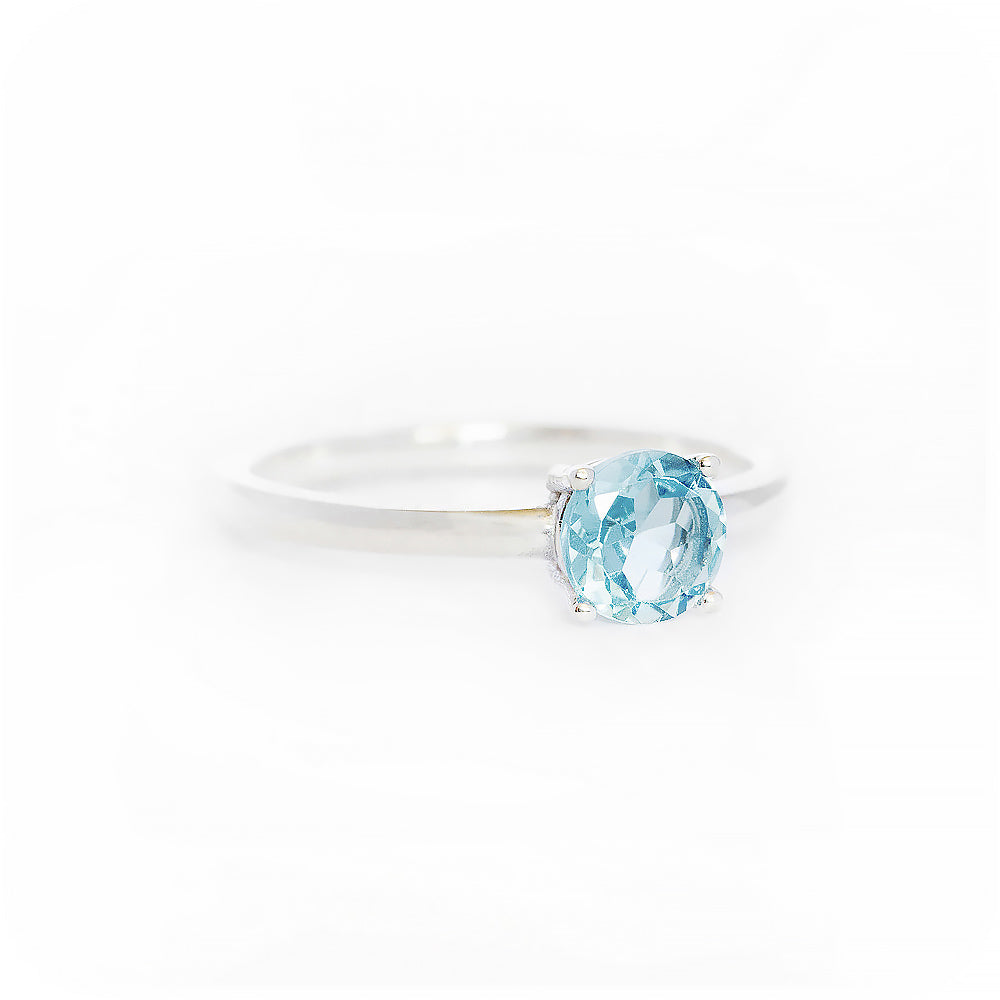 Round cut Aquamarine Solitaire Ring - Victoria's Jewellery