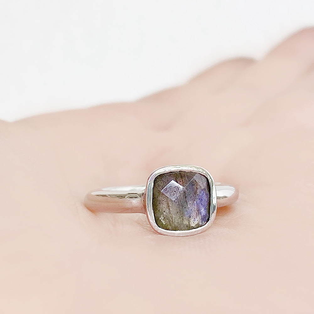Cushion cut Labradorite ring in Sterling Silver - Victoria's Jewellery