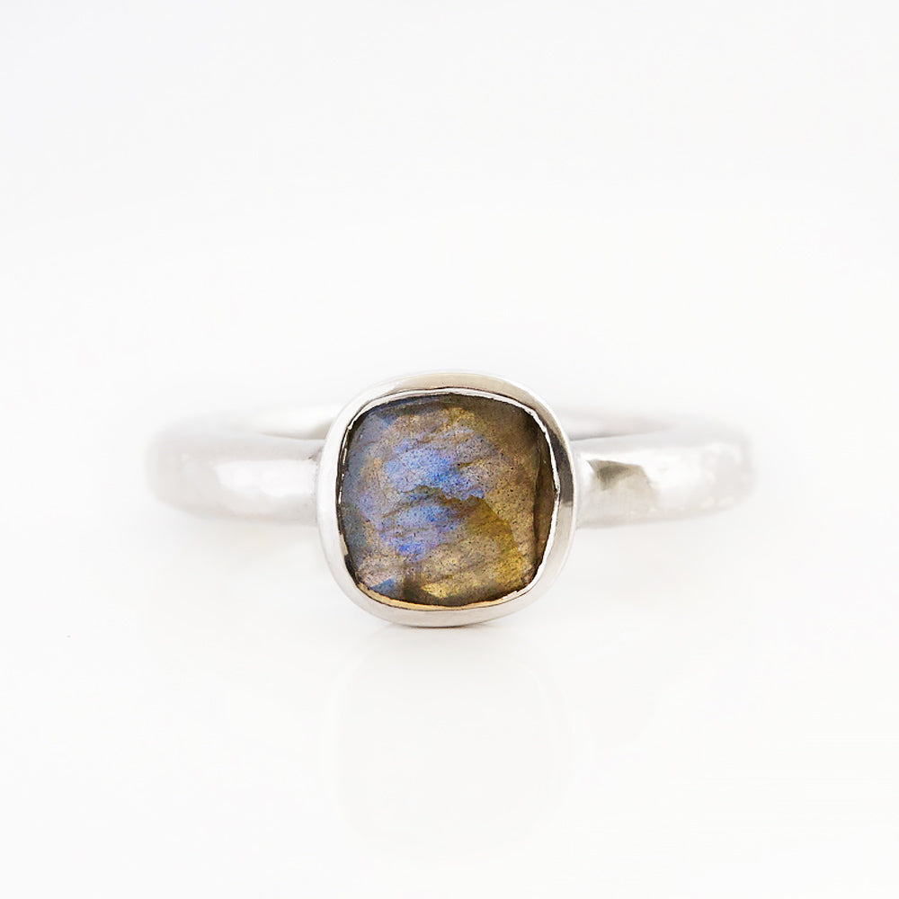 Cushion cut Labradorite Ring in Sterling Silver with a Hammered Band - Victoria's Jewellery