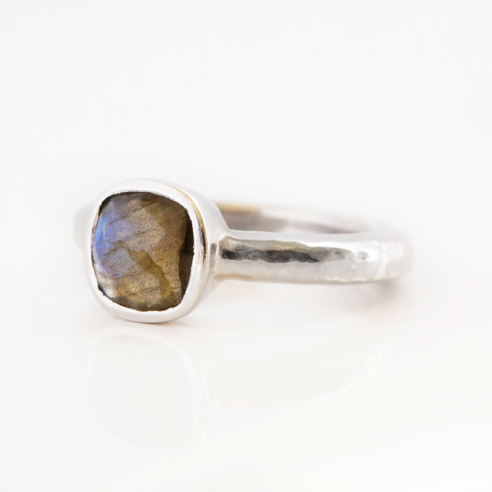 Cushion cut Labradorite Ring in Sterling Silver with a Hammered Band - Victoria's Jewellery
