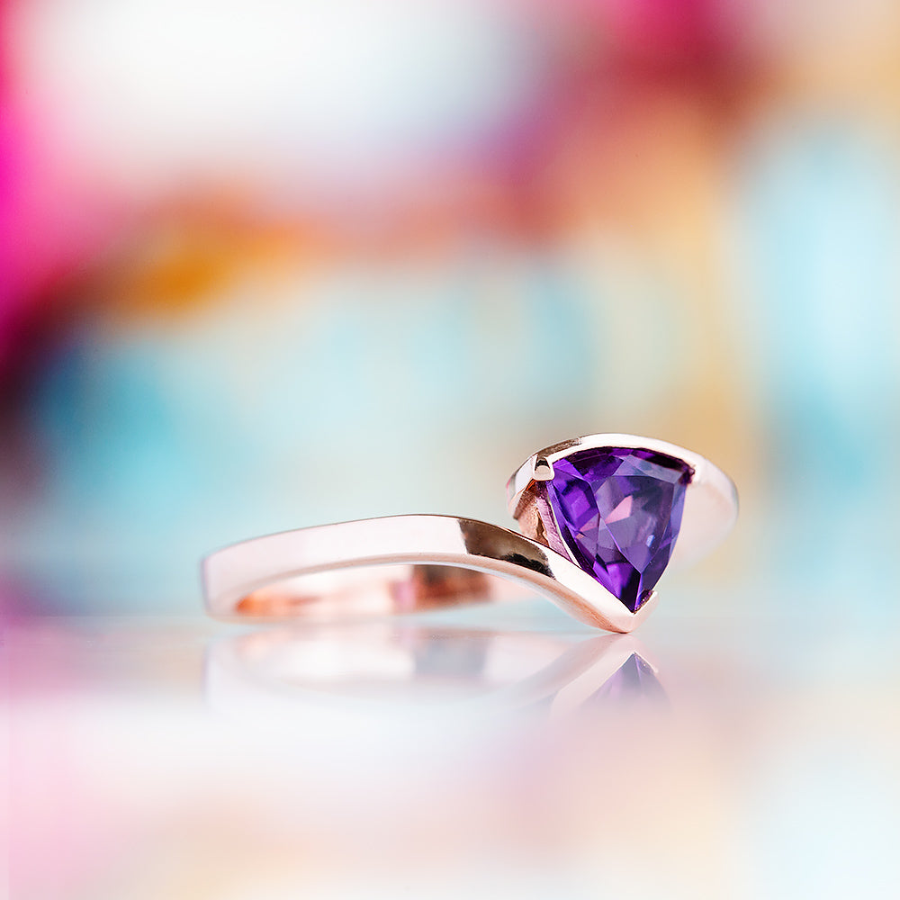 Cali, a Trillion cut Ametyst Ring - Victoria's Jewellery