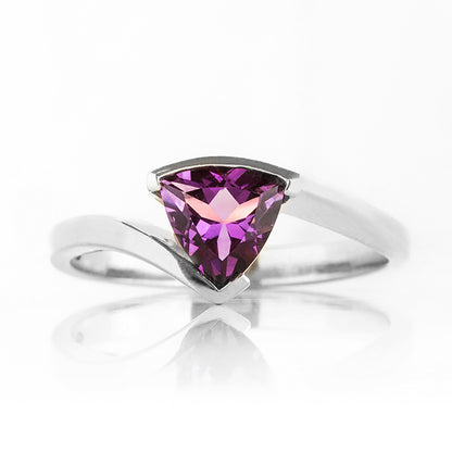 Cali, a Trillion cut Ametyst Ring - Victoria's Jewellery