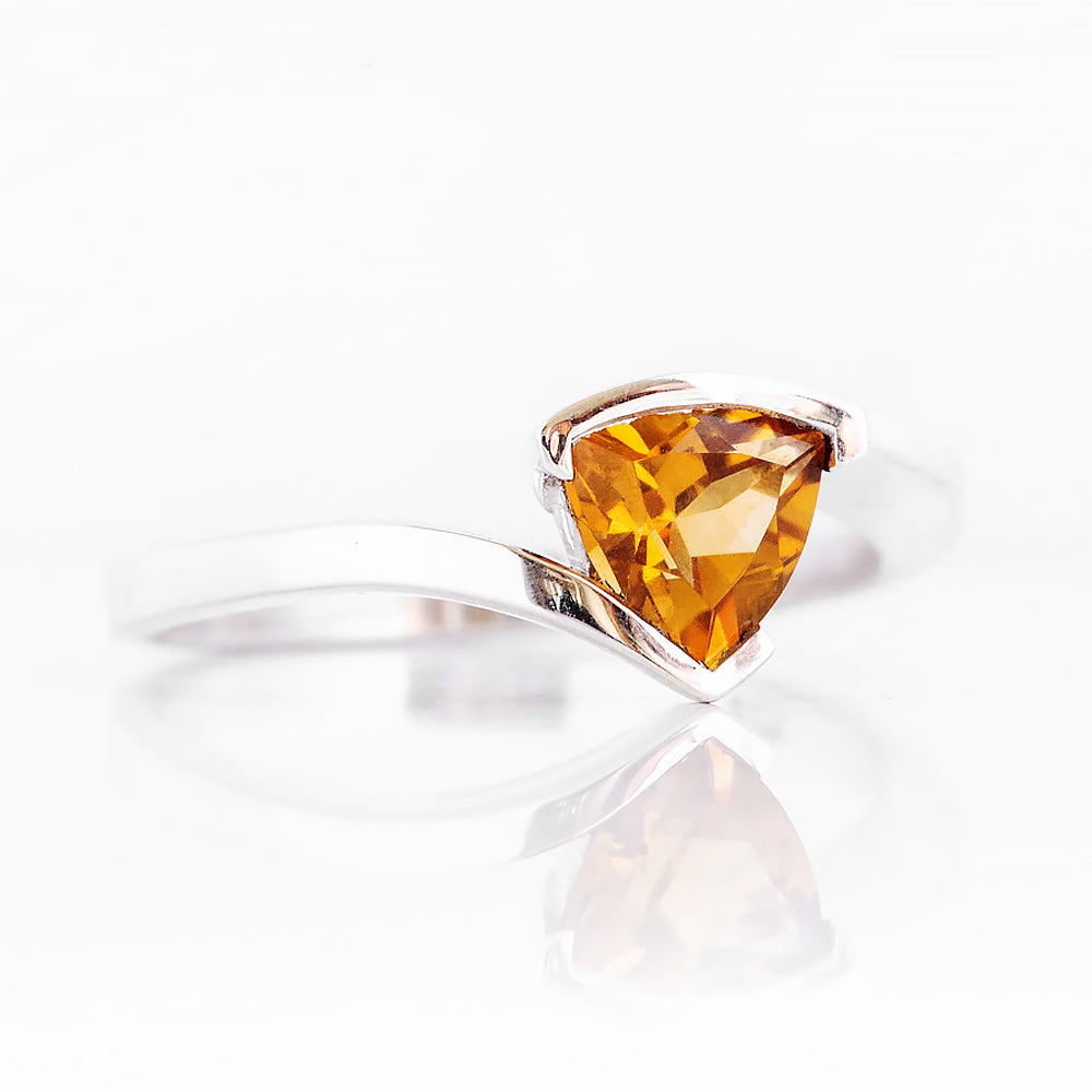 Trillion cut Citrine Solitaire Ring in White Gold - Victoria's Jewellery
