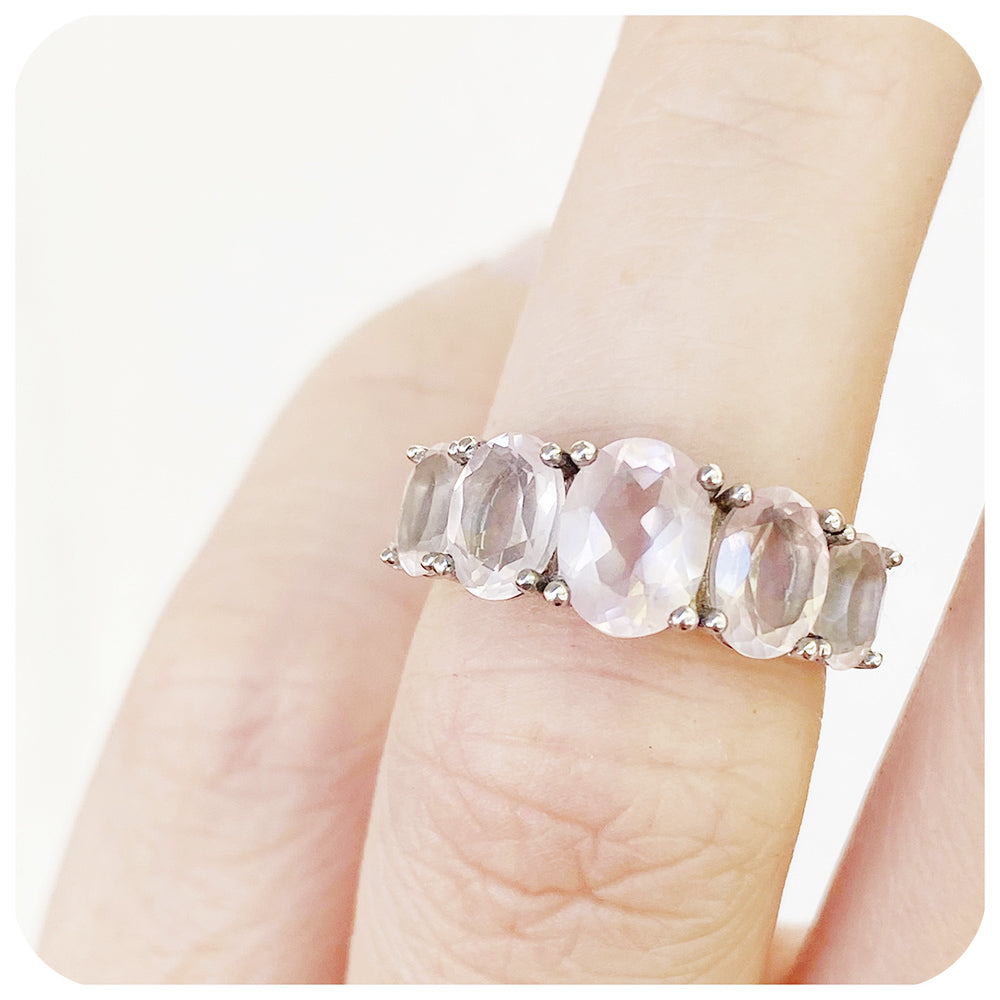 Oval cut Graduated Pink Rose Quartz Anniversary or Birthday Ring - Victoria's Jewellery