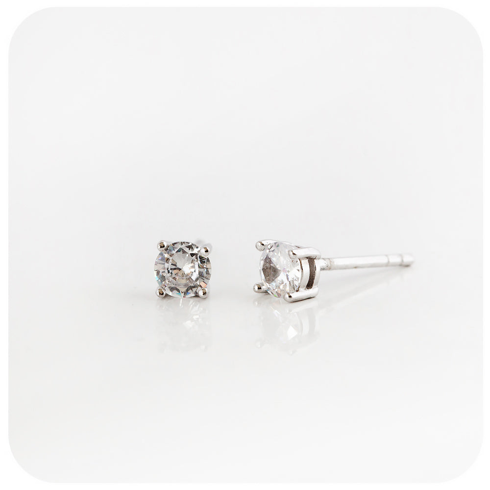 Brilliant Round cut Lab Grown Diamond Stud Earring - Victoria's Jewellery