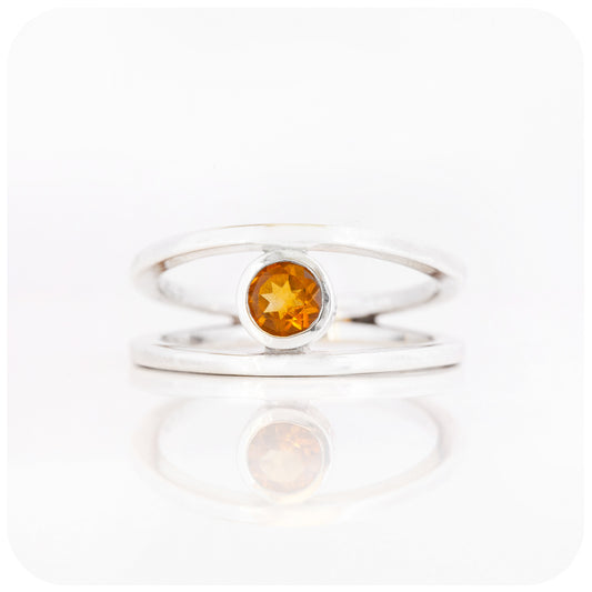 Round cut Citrine Split Band Ring in Sterling Silver