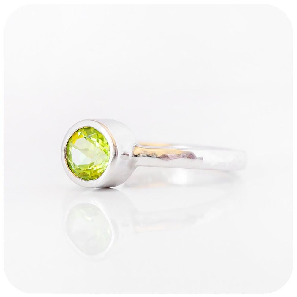 Round cut Peridot Ring In Sterling Silver - Victoria's Jewellery
