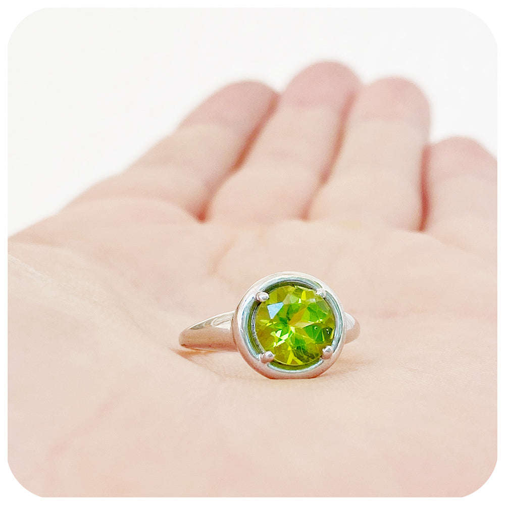 Round cut Peridot Ring in Sterling Silver - Victoria's Jewellery